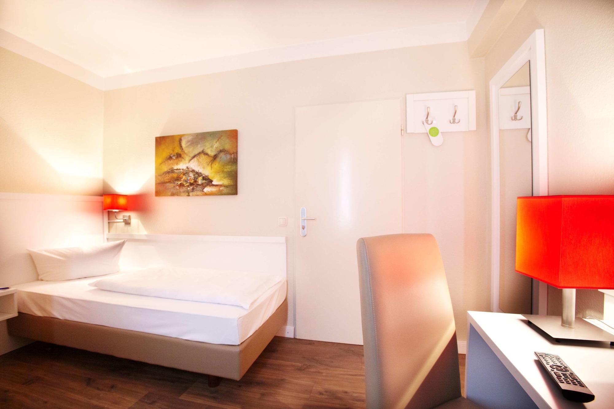 Hotel Ostseehalle Kiel By Premiere Classe Exterior photo