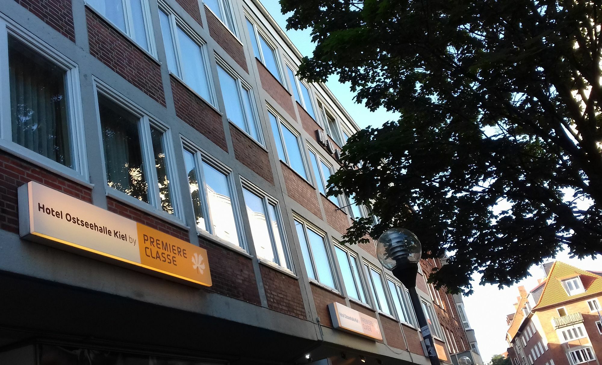 Hotel Ostseehalle Kiel By Premiere Classe Exterior photo